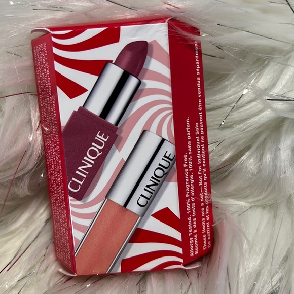Clinique lip color and gloss - Picture 1 of 3